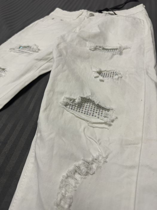 Blugi amiri cu pietricele