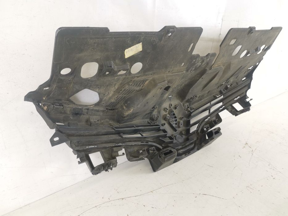 Централна решетка за радиатор Рено Клио 4 / Renault Clio 4 Оригинална,