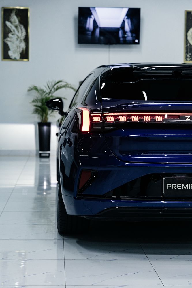 Zeekr 001 Z sport