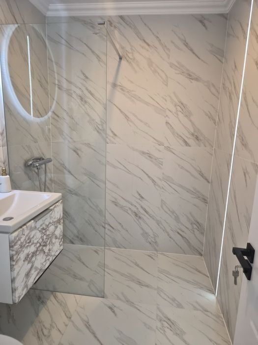 Închiriez apart 3 camere _ Școlilor