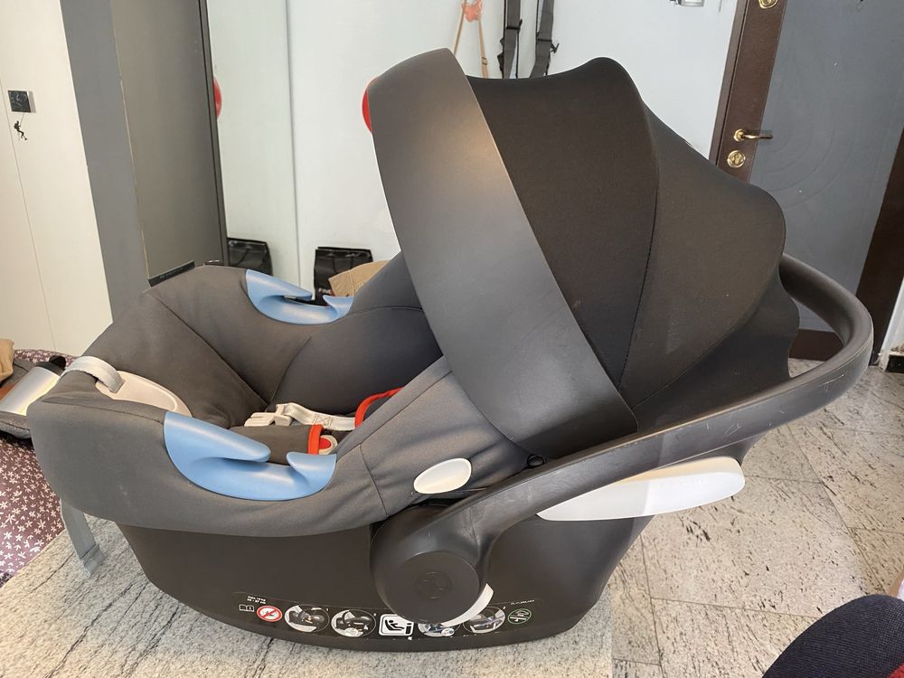 Scoica Cybex Scaun auto Aton 5 + insert bebe