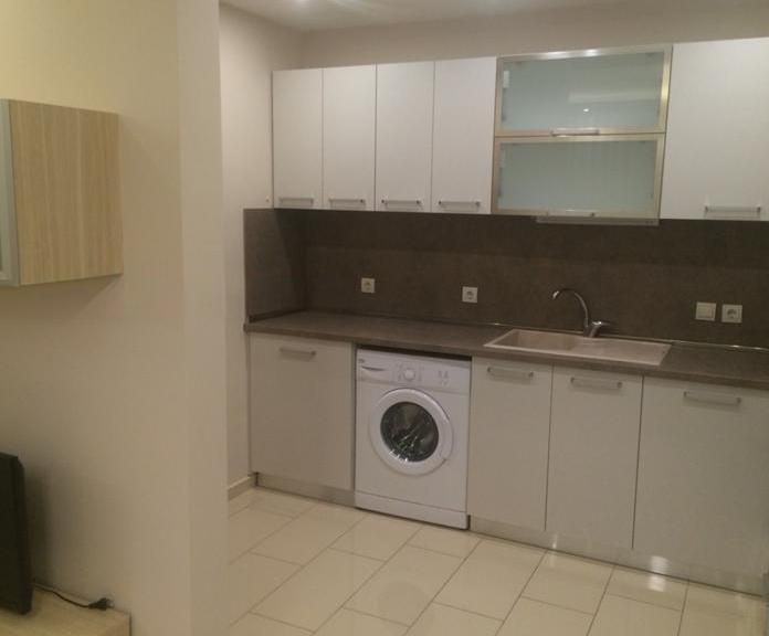 Дава се под наем Двустаен апартамент в Пловдив, Кършияка - 78 кв.м за 550 € - Снимка #2