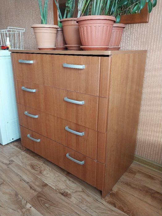 Продам комод Боровичи в хорошем состоянии  за 15.000тг