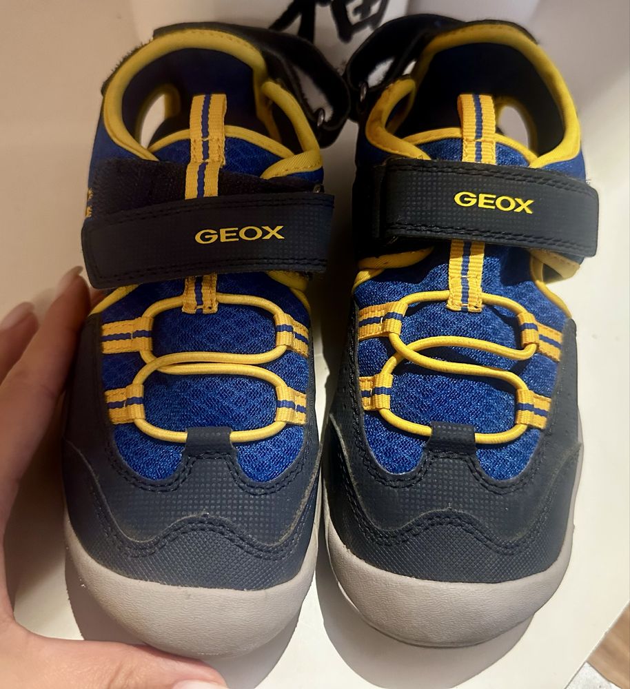 Сандали GEOX нови