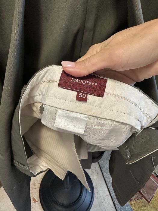 Costum Madotex nou, cu eticheta,kaki marimea 46