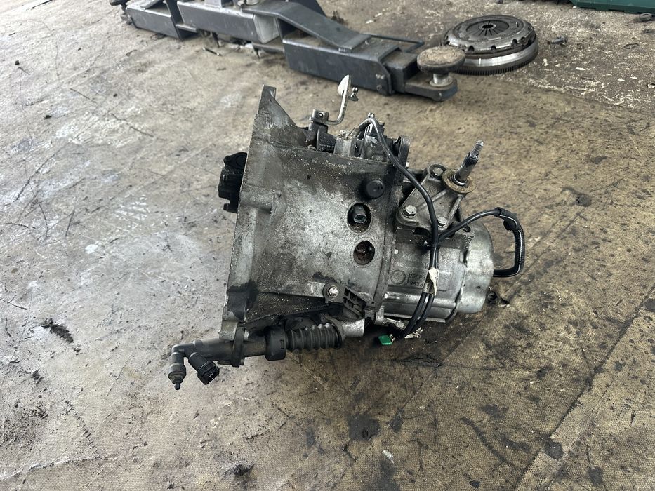 Ръчна кутия за Citroen C4 Picasso 1.6hdi