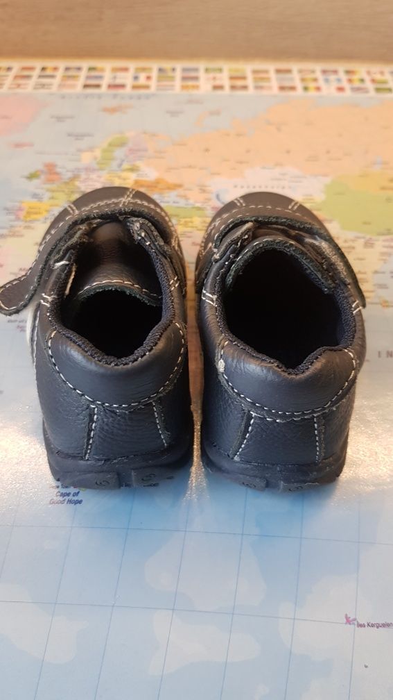Pantofi bebelusi