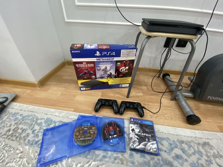 Playstation 4 slim 1tb