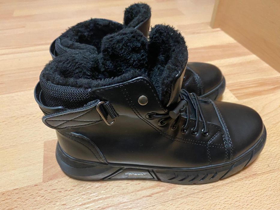 Vând ghete iarna dama