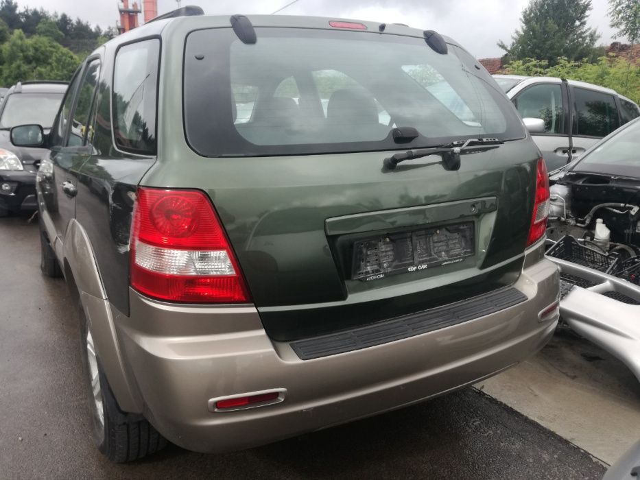 Kia Sorento 2.5 CRDI 140ps / Кия Соренто 2.5 црди НА ЧАСТИ