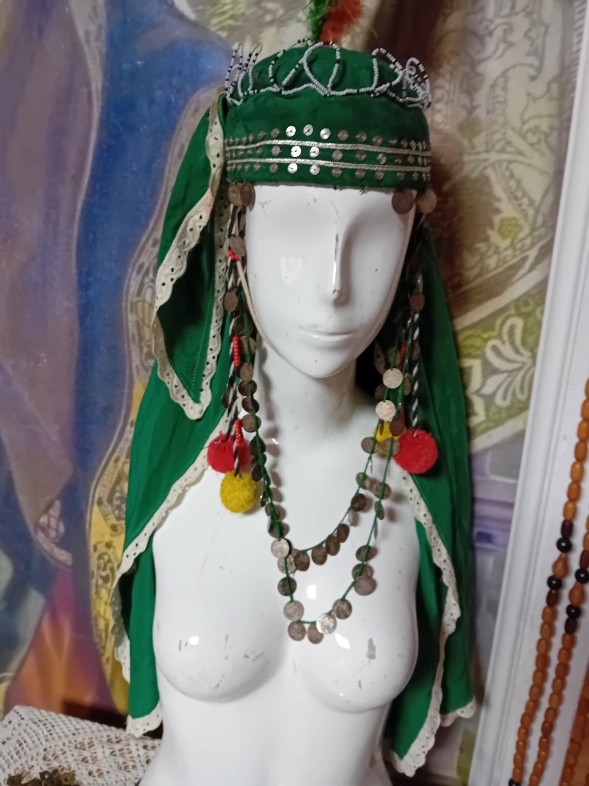 Кърпа за глава  с пендари. Четири  модела  перуки