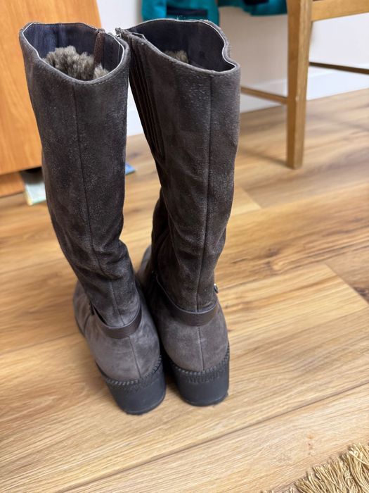 Продам зимние сапоги