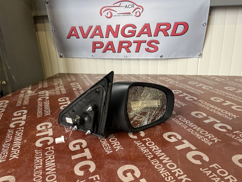 Огледало Suzuki Vitara 2019-