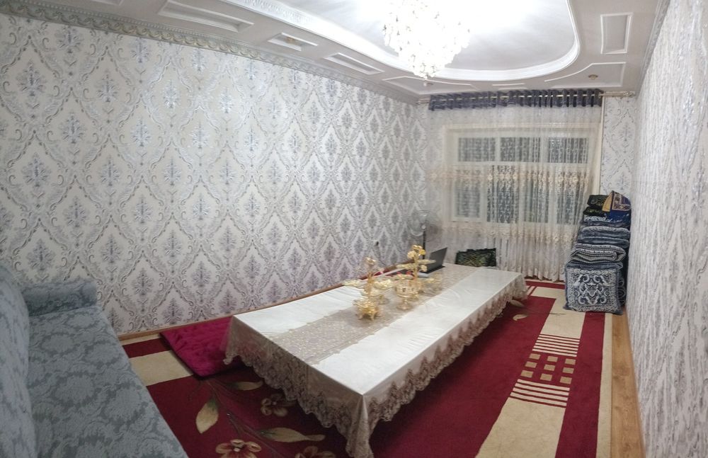 1chi etaj 3 xona 4 xonaqilingan yani balkon 1 metr oldinga surilgan