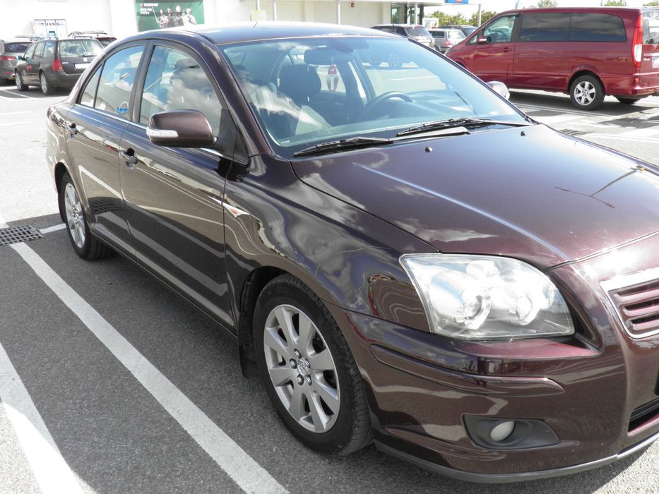 Vând Toyota Avensis 2007