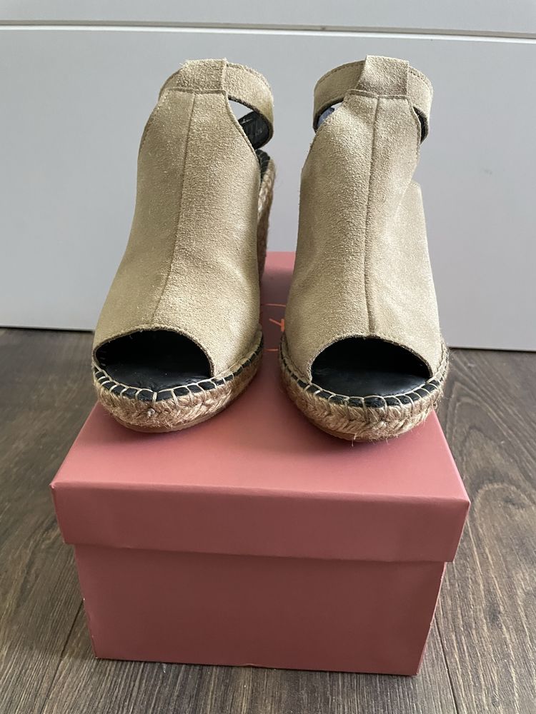 Sandale platforma, 9 cm, piele intoarsa, bej, marimea 37 (23 cm), noi