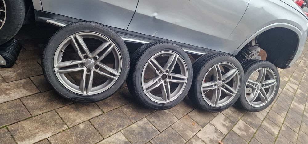 Jante cu anvelope iarna 225 45 r17