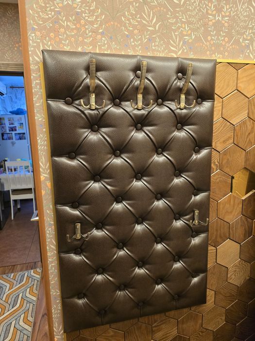 Вешалка в прихожую