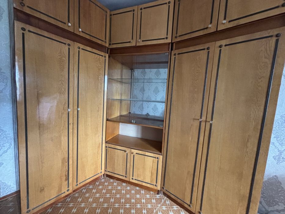 Продам шкаф-шифонер в хорошем состоянии