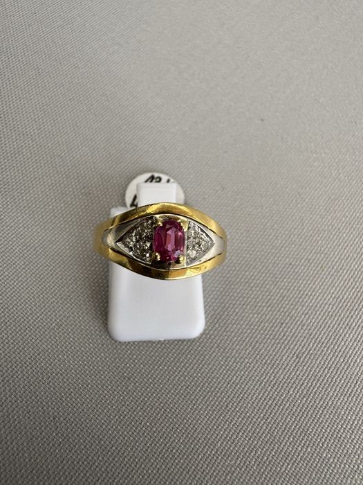 Inel aur rubin diamante
