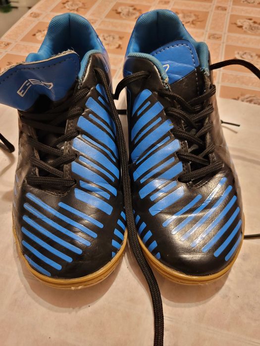 Vand pantofi sport, E60, mărimea 38