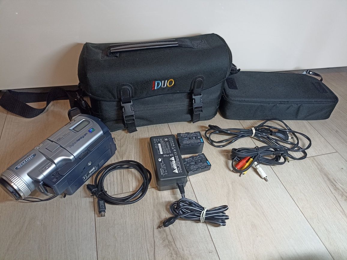 Camera video Handycam Hi8 Sony DCR-TRV828 vintage