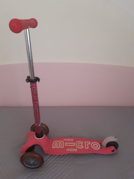 Детска тронинетка Mini Micro Deluxe