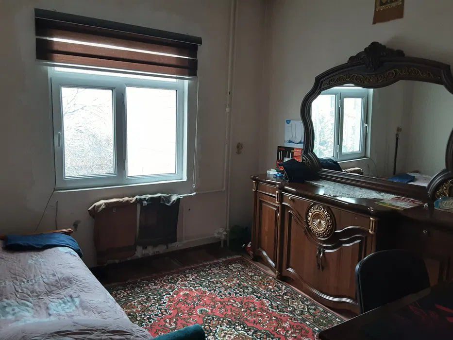 Продаётся 4-х комнатная квартира в Сергели Спутник 16