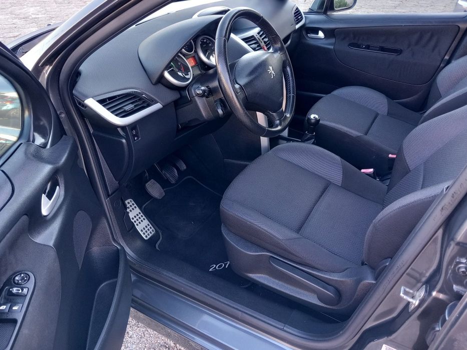 Peugeot 207 PLUS,an 2013-10,Benzină 1,4(75cp),Euro5, Impecabilă