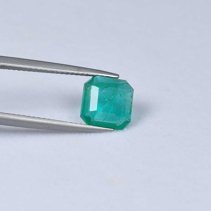 Естествен изумруд 2.52 ct