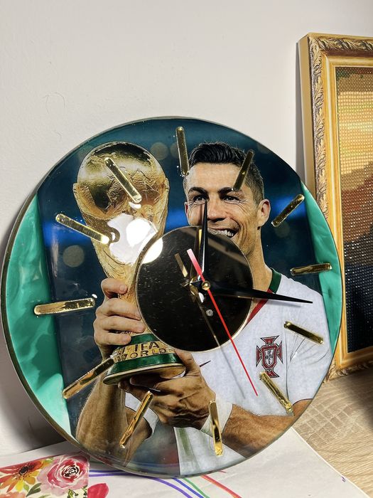 Часы из эпоксидной смолы