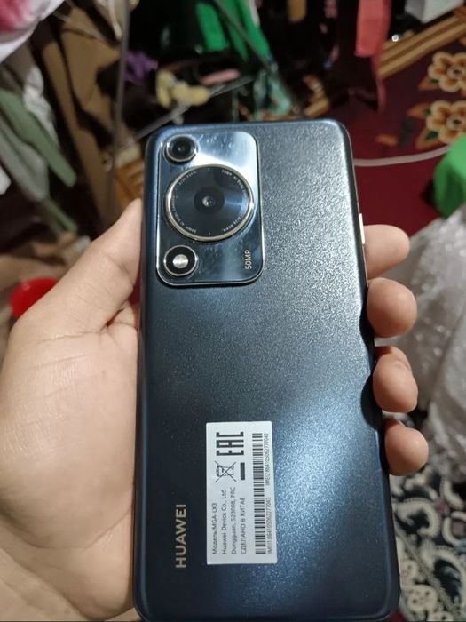 Xuawei novs y70 cotiladi