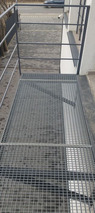 Grătare zincate la diferite dimensiuni