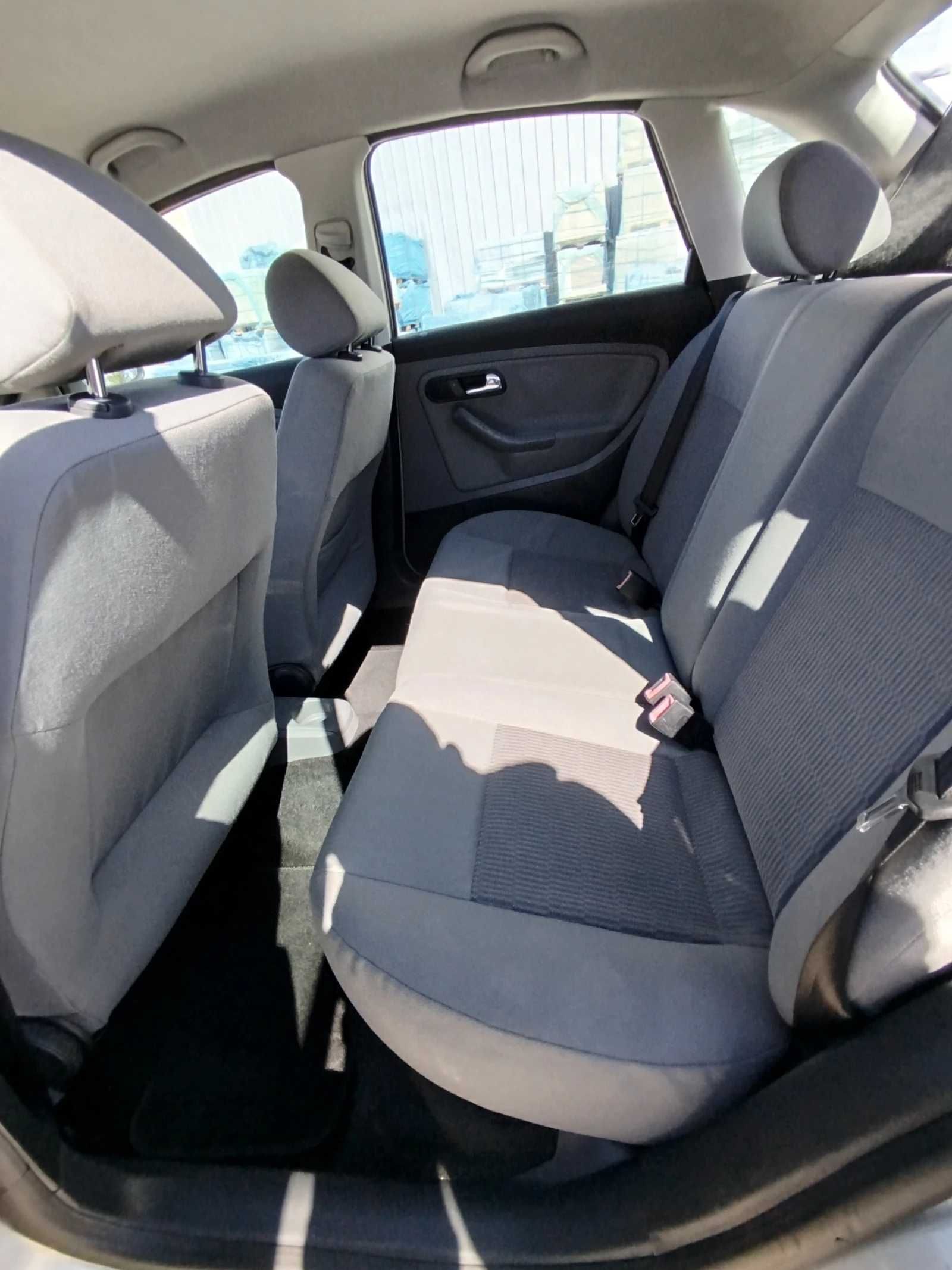 Автомобил Seat Ibiza 2004 сребрист