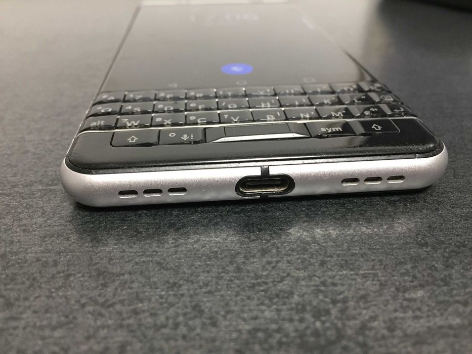 Vand BlackBerry Keyone
