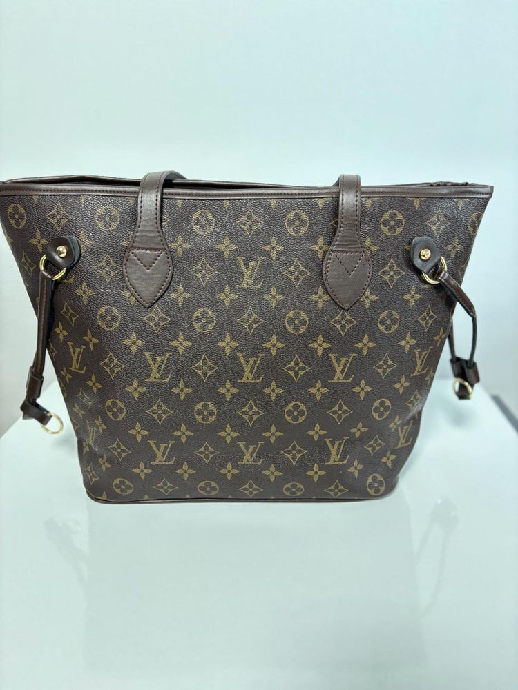 Geanta LOUIS VUITTON calitate premium model nou