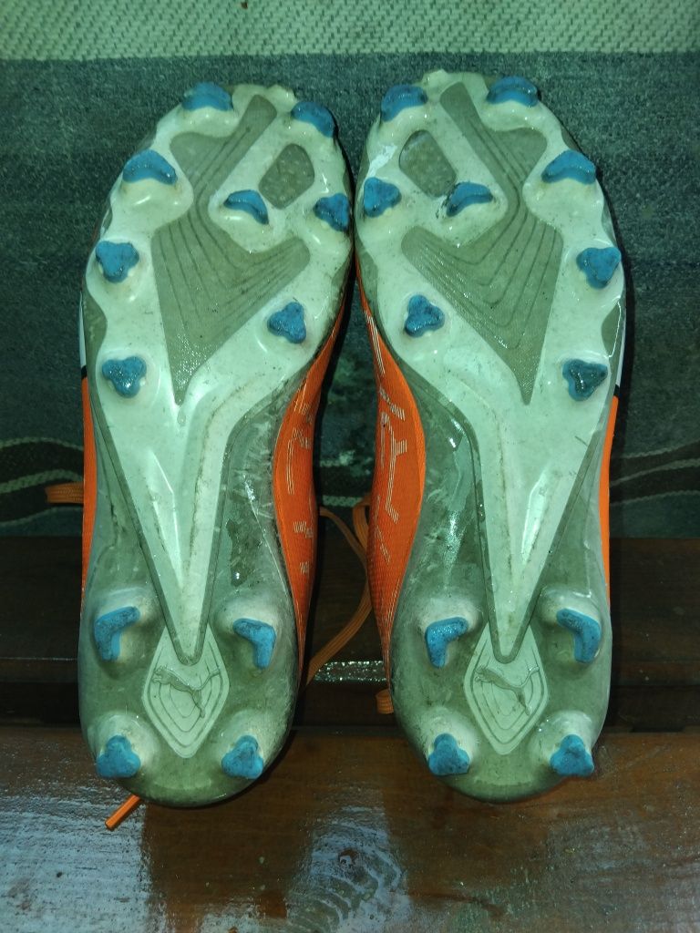 Футболни бутонки Puma