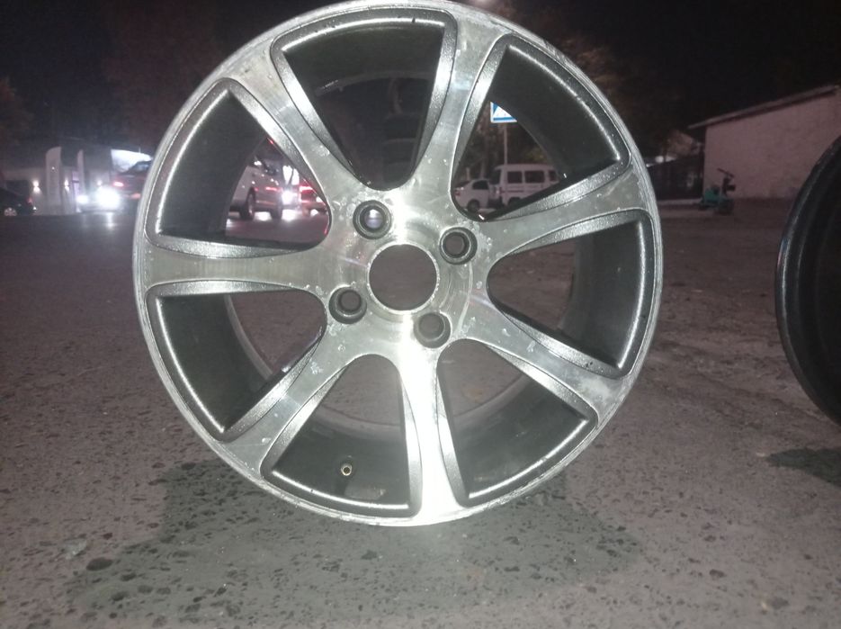 Продам литые диски R14