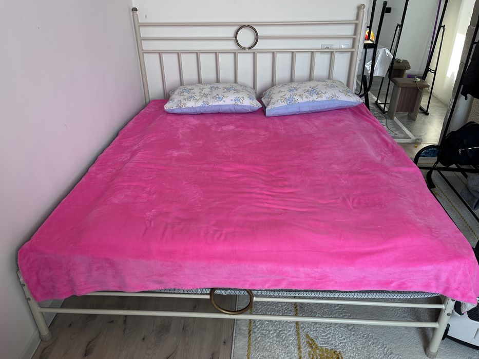 Двухспалка кровать,спальня,диван спалка. Спальная двух спальная