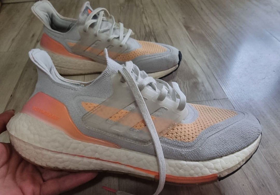 Adidas ultraBoost 21 женски маратонки 40 1/2