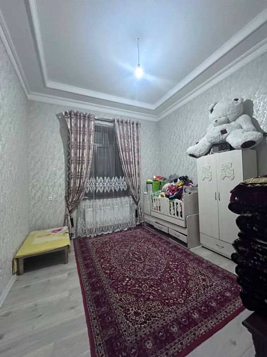 Oltin tepada uy sotiladi