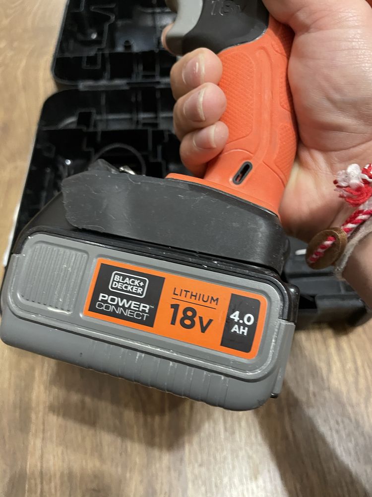 Акумулаторна бормашина 18V BLACK&DECKER