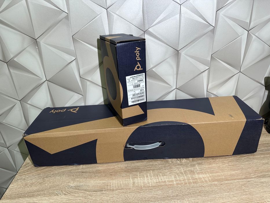 Kit videoconferinta Poly Studio X50 + tableta TC8 NOU !