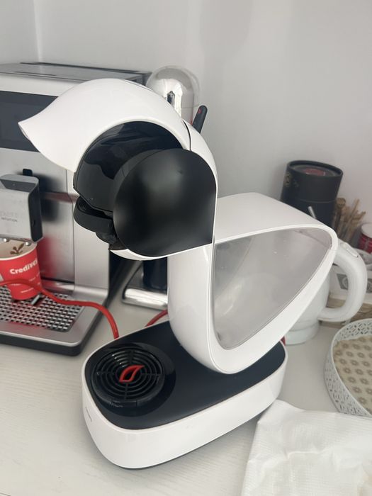 Кафе машина Dolche Gusto