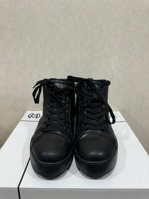 Ботинка женская зима