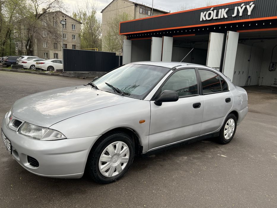 Продам машину каризма