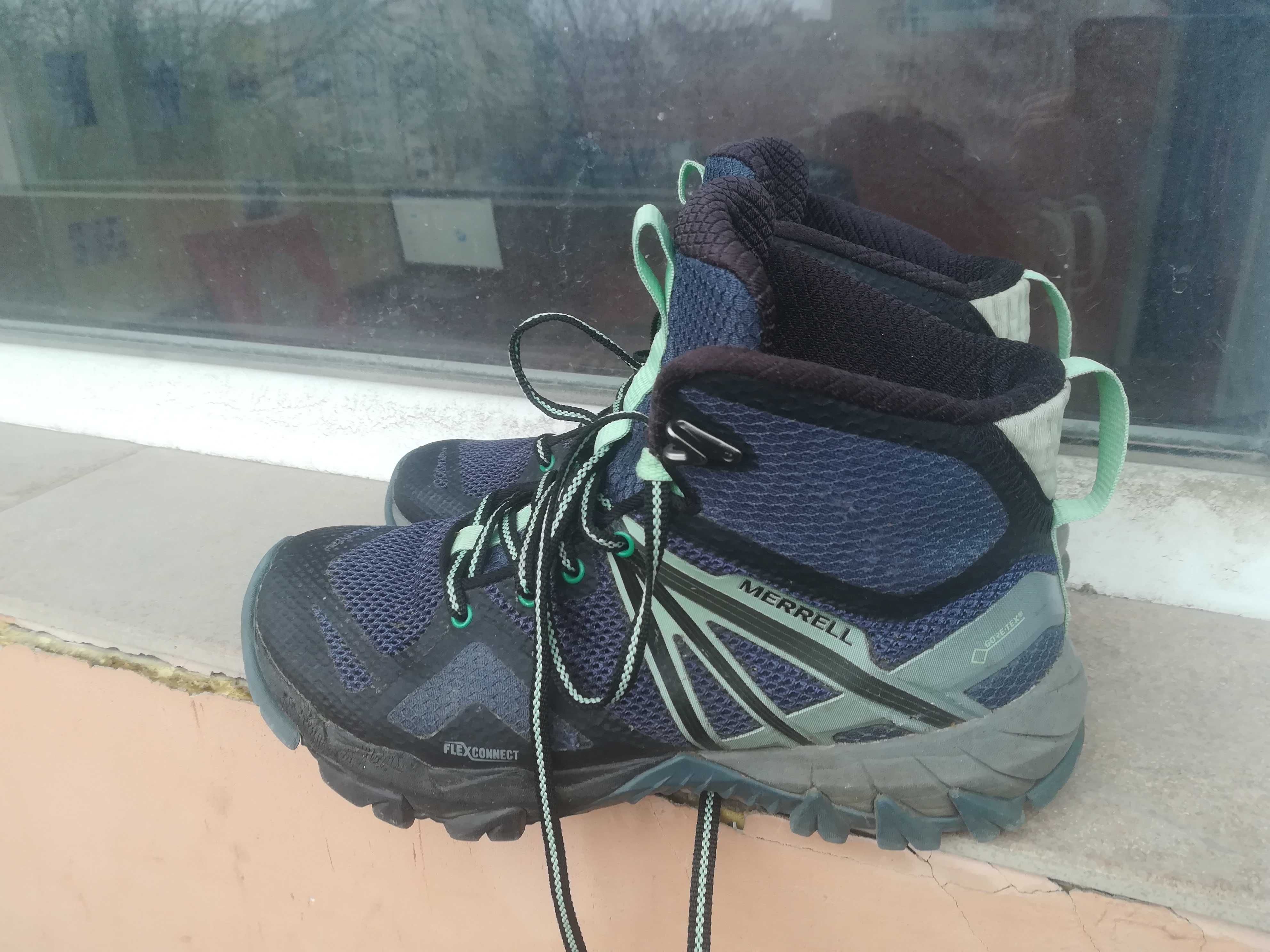 продавам дамски обувки марка merrell,номер 36