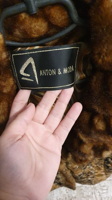 Haina de blana naturala la maneci si guler