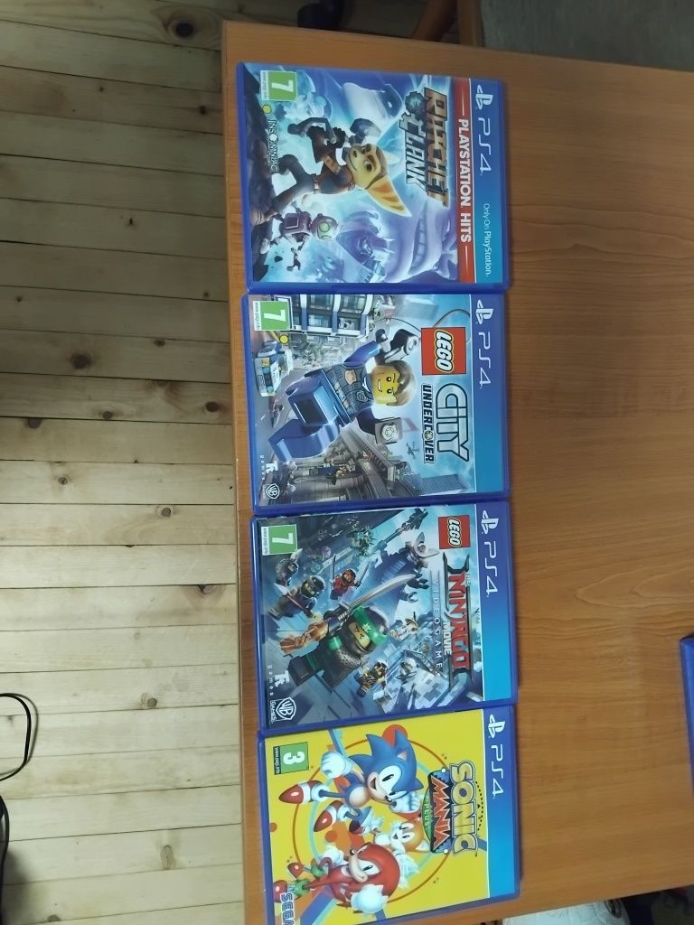 PS4 pro с джойстик и волан и игри