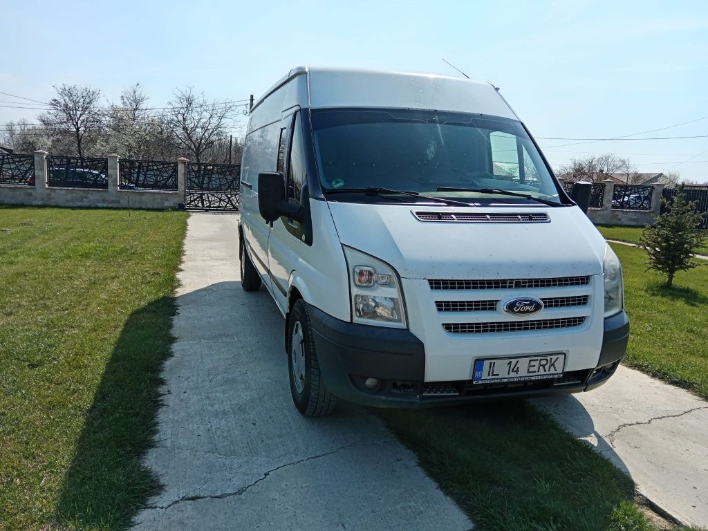 Vând Ford Transit